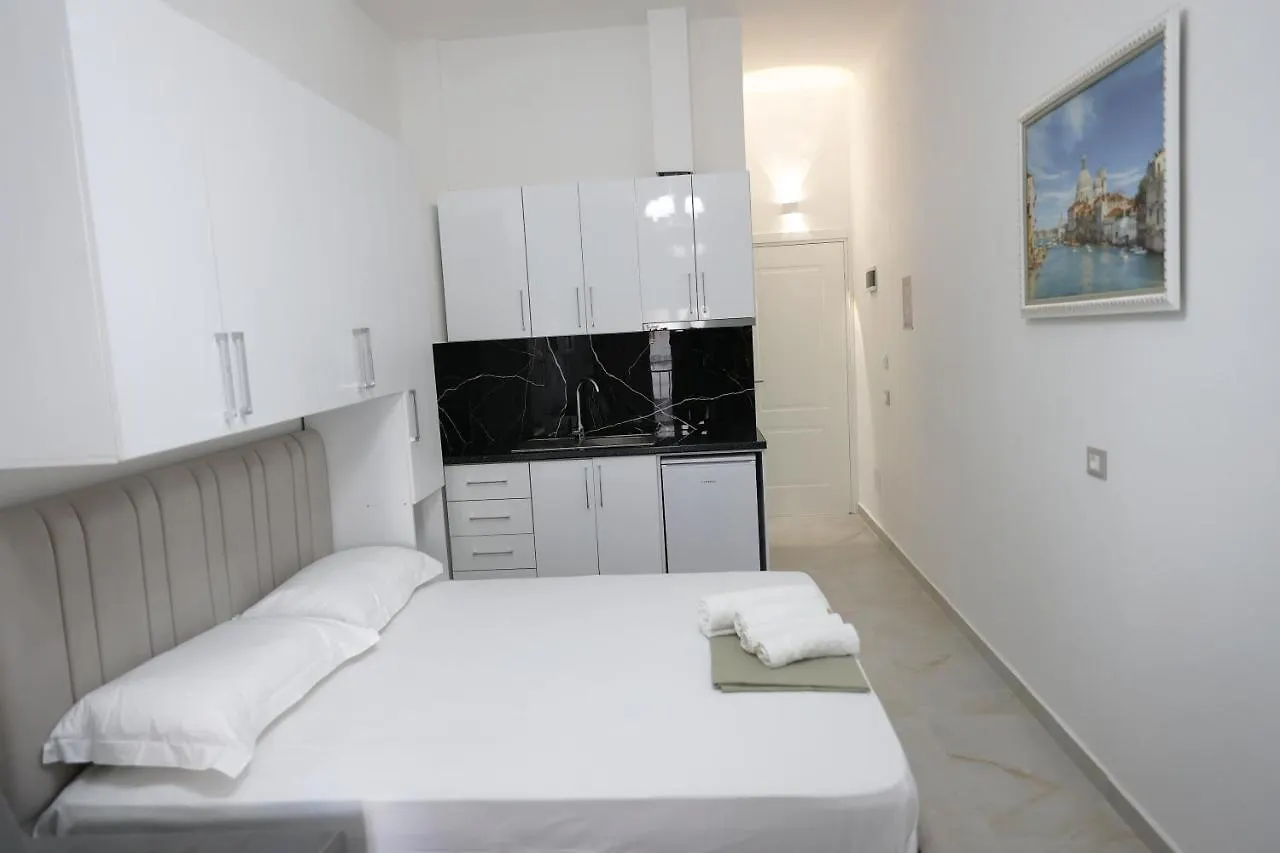 Xhani'S Rooms Durres