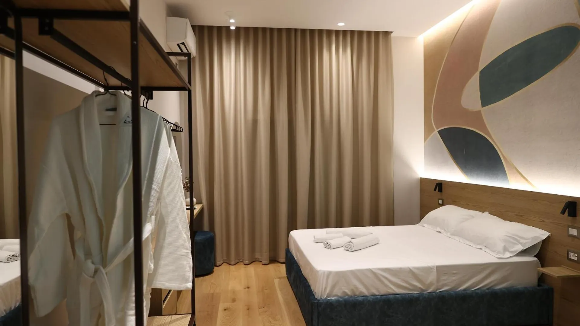 Xhani\'S Rooms location