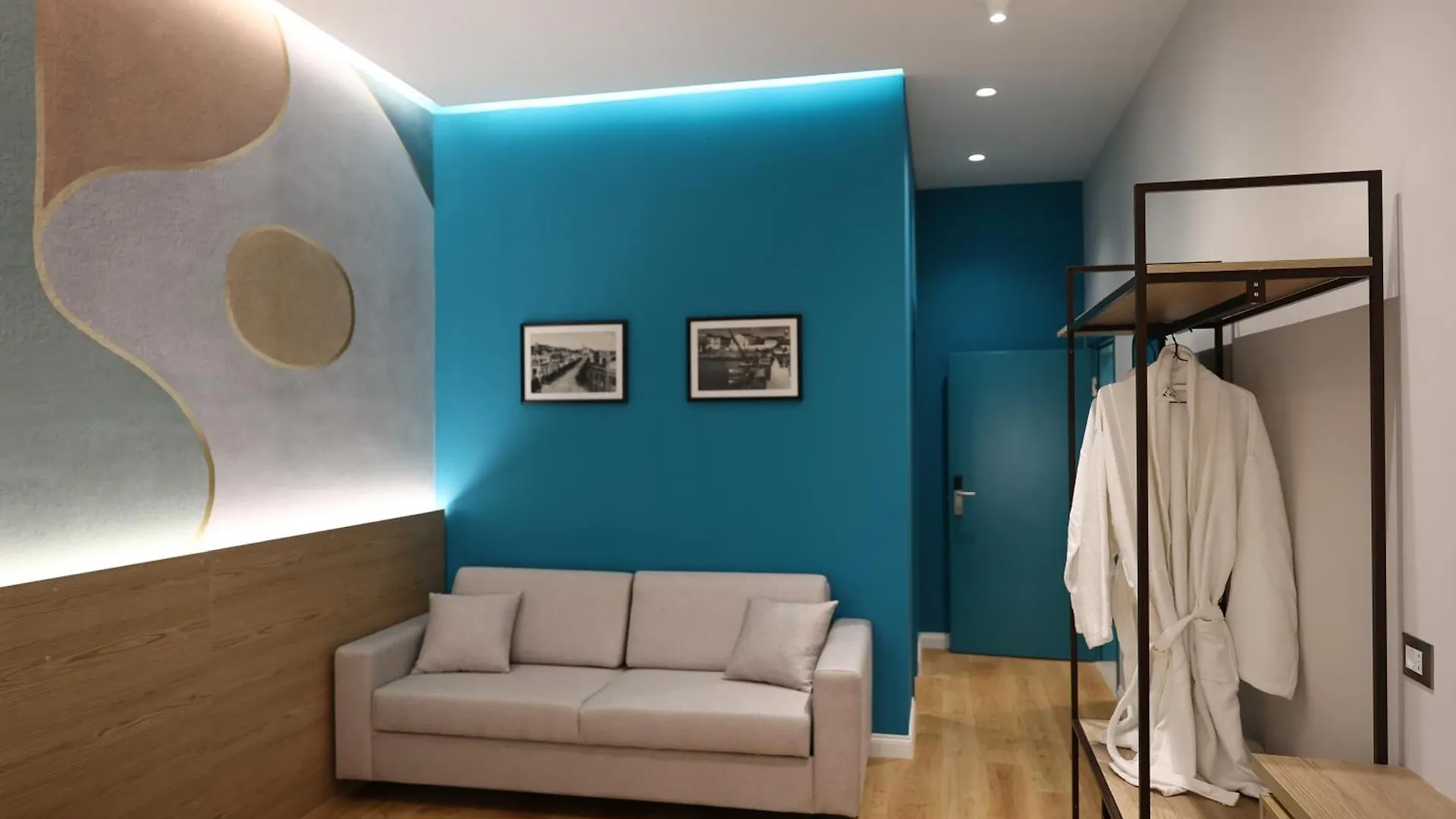 Xhani'S Rooms Durres Hotel